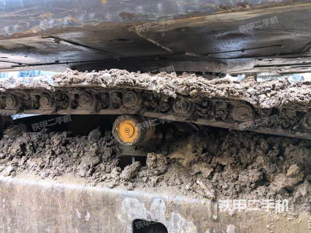 右側(cè)履帶整體（行走機(jī)構(gòu)）