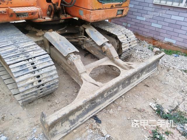 小臂整体右前（工作和回转装置）