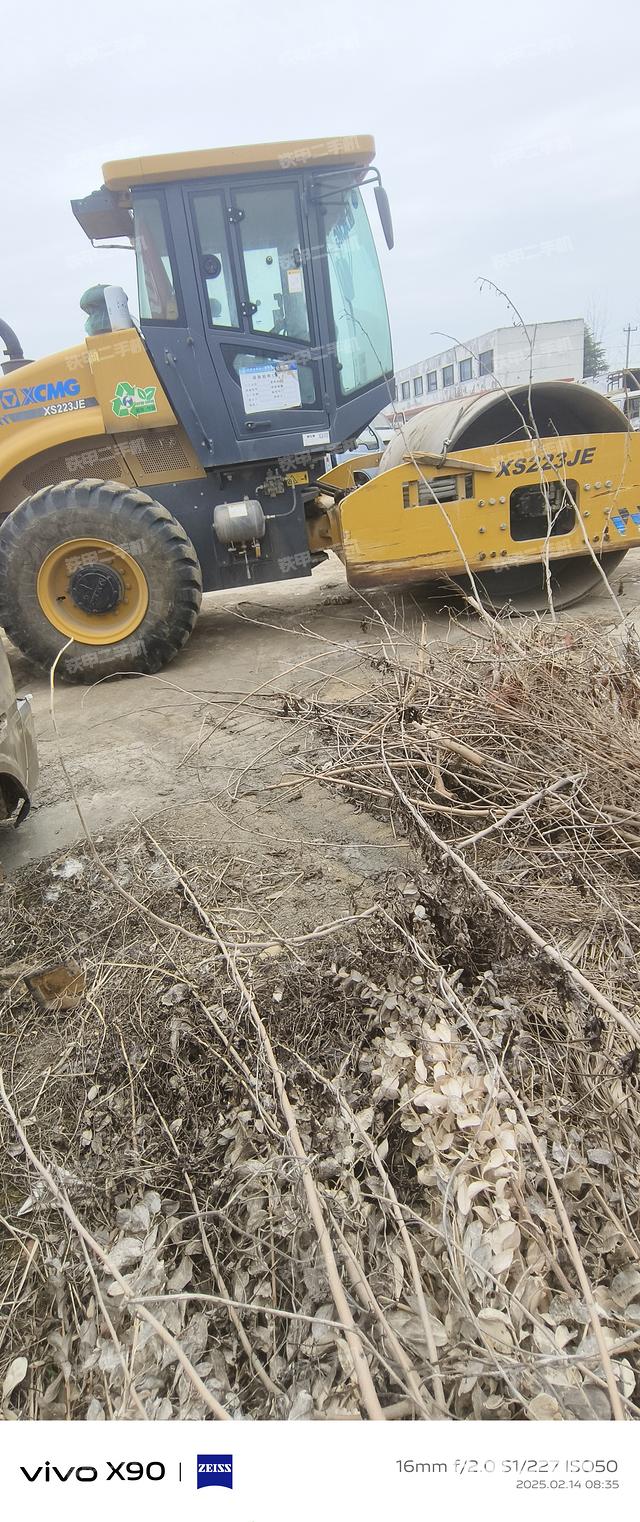 整机右侧（设备外观及核心部件）