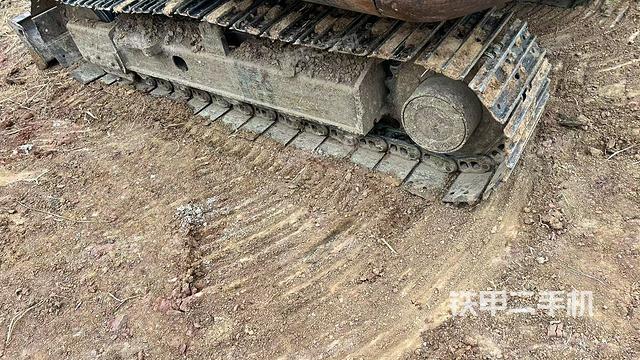 左側履帶整體?（行走機構）