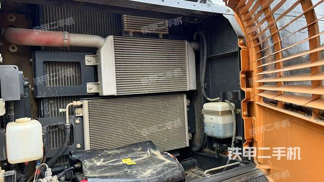 散熱器室(大件艙室) 散熱器室(大件艙室)