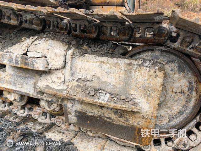 左驅(qū)動(dòng)輪（行走機(jī)構(gòu)）