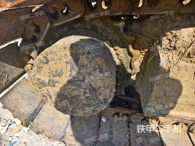 右側履帶整體（行走機構）