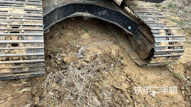 轉(zhuǎn)盤和下車架正前（工作和回轉(zhuǎn)裝置）