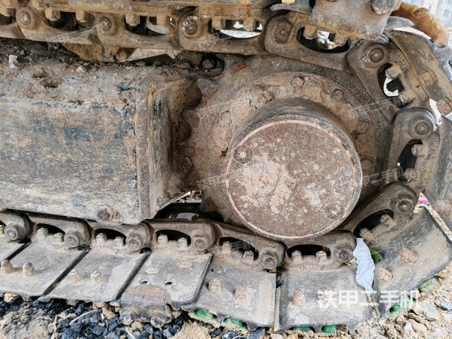 右驅(qū)動(dòng)輪(行走機(jī)構(gòu)) 右驅(qū)動(dòng)輪(行走機(jī)構(gòu))