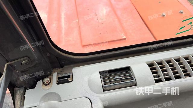 后窗玻璃角標(biāo)（駕駛室部分）