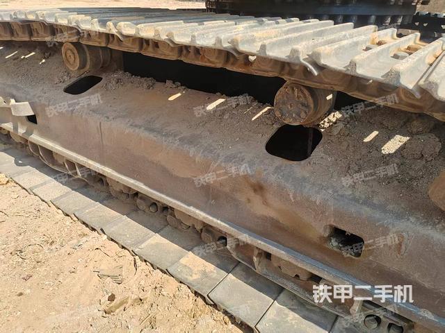 单侧履带整体（整机外观）