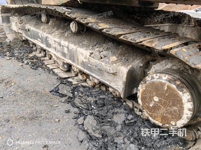 左側(cè)行走馬達(dá)蓋板（行走機(jī)構(gòu)）