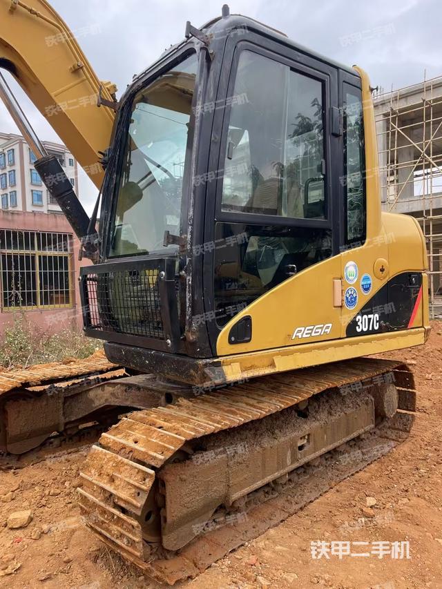 单侧履带整体（整机外观）