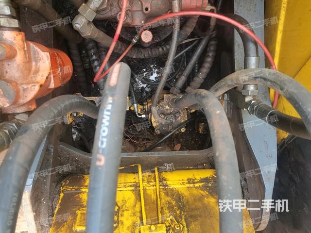 玉柴YC135-8挖掘机的设备实拍-第47张实拍照片