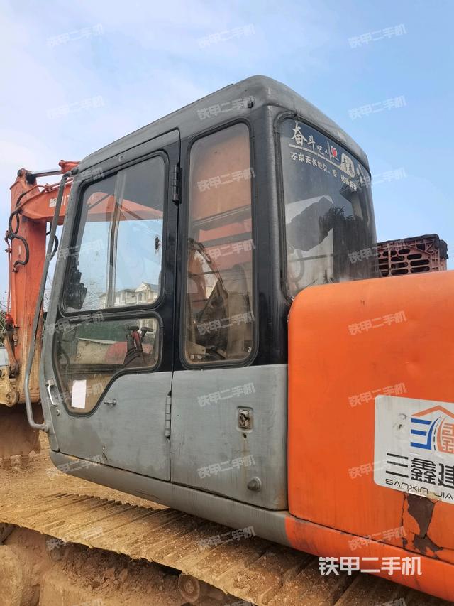 駕駛室正側(cè)（駕駛室部分）