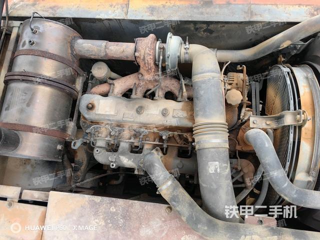 發(fā)動機整體俯視(整機外觀) 發(fā)動機整體俯視(整機外觀)
