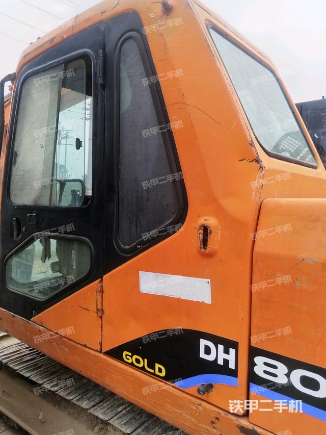  驾驶室正侧（驾驶室部分）