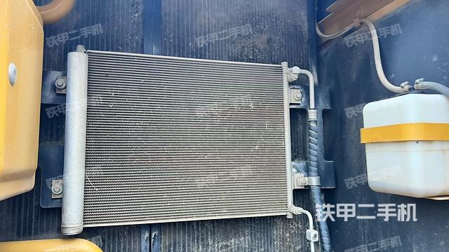 散熱器正面（大件艙室）