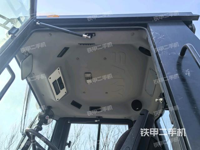 駕駛室外頂全景（壓路機(jī)駕駛室）