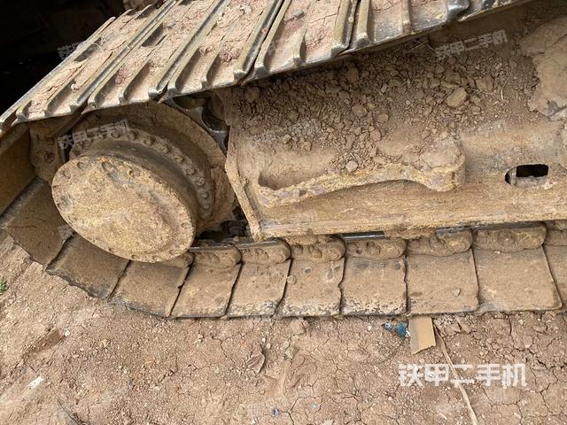 左驅(qū)動(dòng)輪（行走機(jī)構(gòu)）