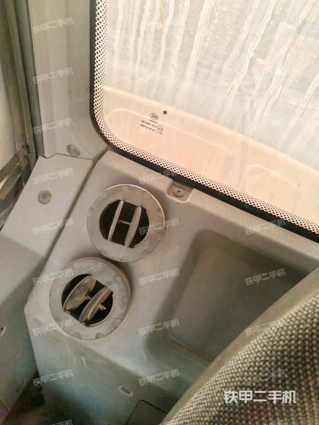 后窗玻璃角標(biāo)（駕駛室部分）