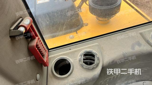 后窗玻璃角標(biāo)（駕駛室部分）