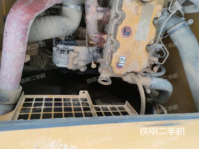 水箱+風(fēng)扇特寫(上車部件) 水箱+風(fēng)扇特寫(上車部件)