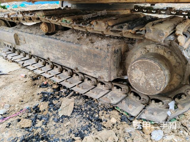 左側(cè)行走馬達(dá)蓋板(行走機(jī)構(gòu)) 左側(cè)行走馬達(dá)蓋板(行走機(jī)構(gòu))