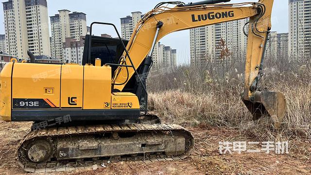 右前45(整機外觀) 右前45(整機外觀)