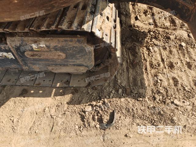 右導向輪(行走機構) 右導向輪(行走機構)