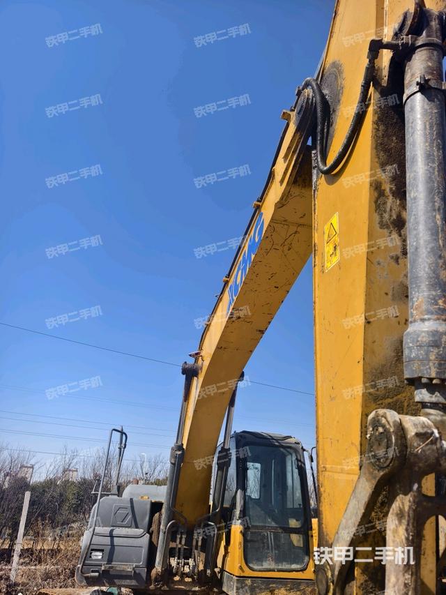 大臂整體?右側（工作和回轉裝置）