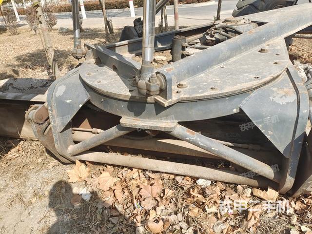 工作裝置4（工作裝置）