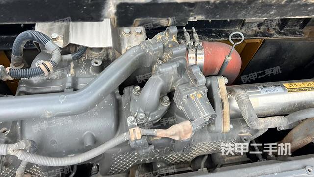 增壓器特寫(xiě)(上車部件) 增壓器特寫(xiě)(上車部件)