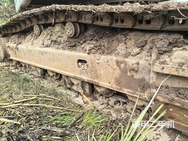 单侧履带整体（整机外观）