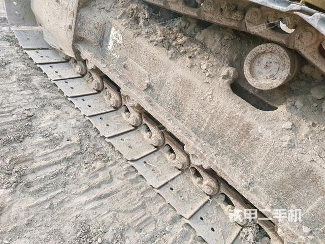 右導(dǎo)向輪（行走機構(gòu)）