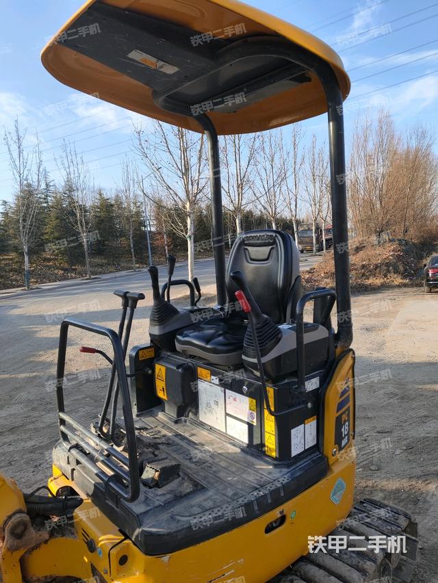 駕駛室整體（整機(jī)外觀）