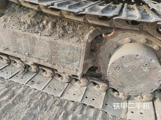 右側(cè)履帶整體?（行走機構(gòu)）