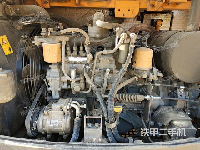 發(fā)動(dòng)機(jī)整體俯視(整機(jī)外觀) 發(fā)動(dòng)機(jī)整體俯視(整機(jī)外觀)