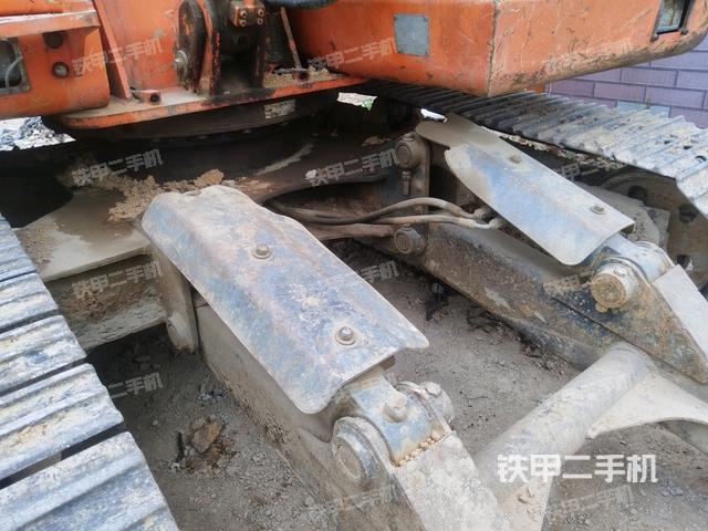 转盘和下车架正前（工作和回转装置）