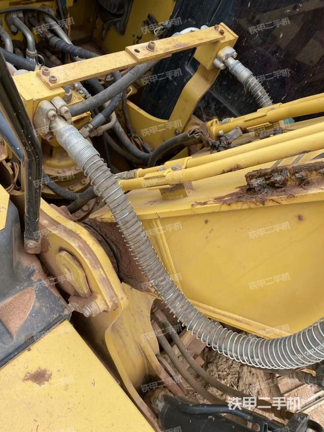 大臂根部?斜視（工作和回轉(zhuǎn)裝置）