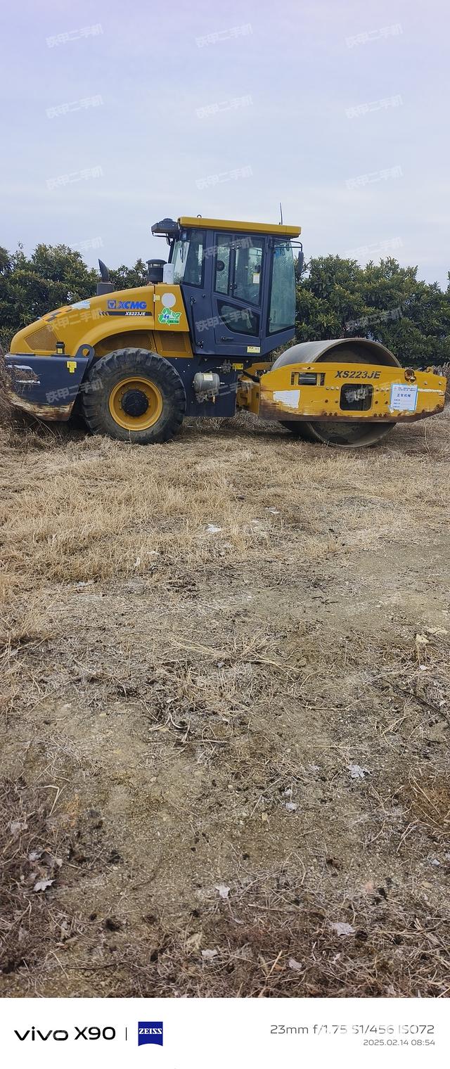 整机右侧（设备外观及核心部件）