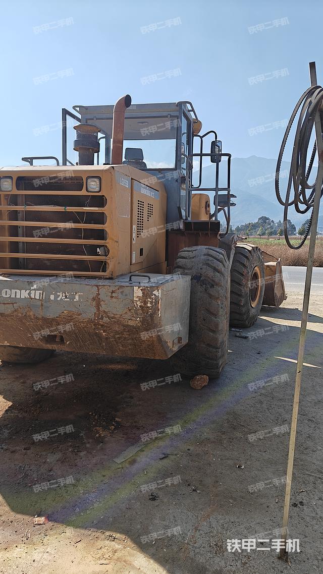 工作裝置整體（整機外觀及大件）