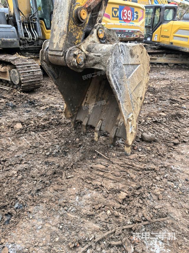 小臂整體左后（工作和回轉(zhuǎn)裝置）