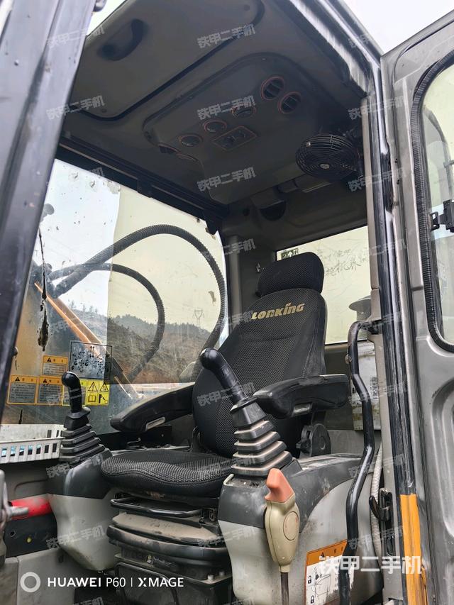 頂棚整體（駕駛室部分）