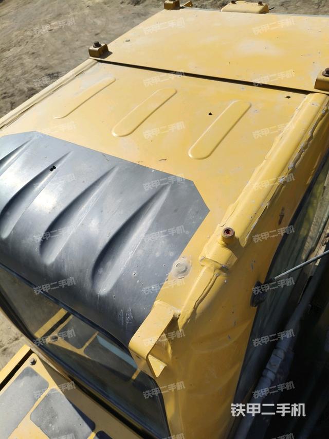 駕駛室頂部俯視(上車部件) 駕駛室頂部俯視(上車部件)