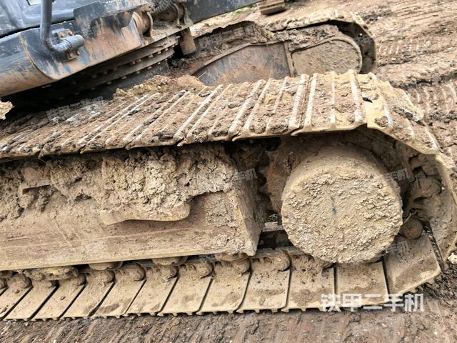 左導(dǎo)向輪（行走機(jī)構(gòu)）