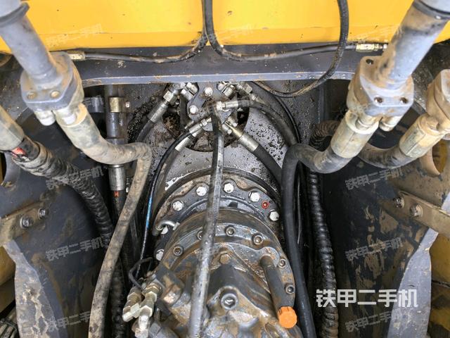 回轉(zhuǎn)馬達(dá)（上車部件）