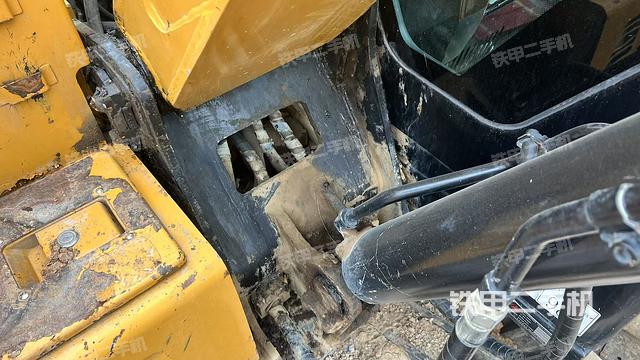 大臂根部?斜（工作和回轉裝置）