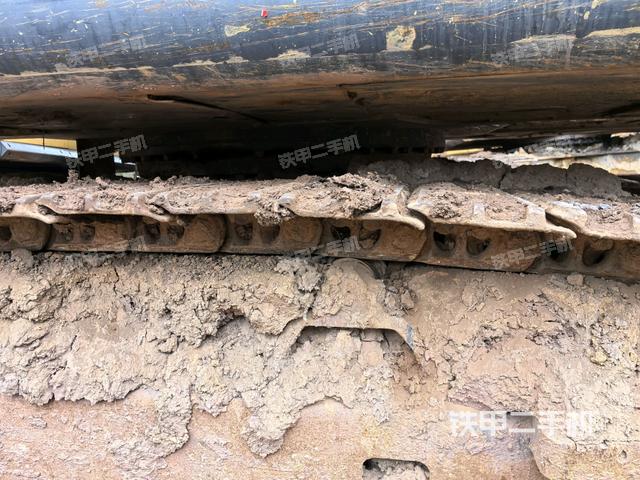 右側(cè)履帶整體（行走機(jī)構(gòu)）