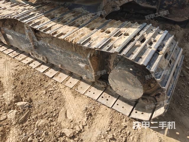 左導向輪(行走機構) 左導向輪(行走機構)