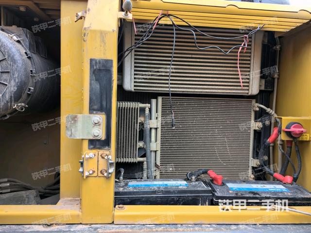 散熱器正面（大件艙室）