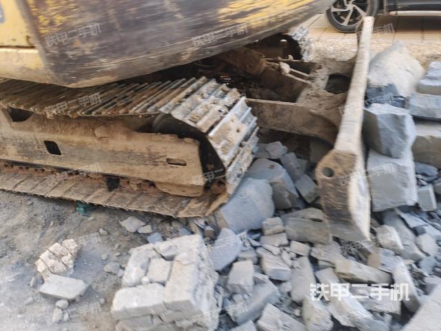 右導(dǎo)向輪（行走機(jī)構(gòu)）