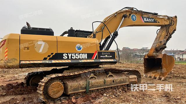 右后45(整機(jī)外觀) 右后45(整機(jī)外觀)