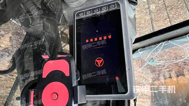 顯示屏?(駕駛室部分) 顯示屏?(駕駛室部分)